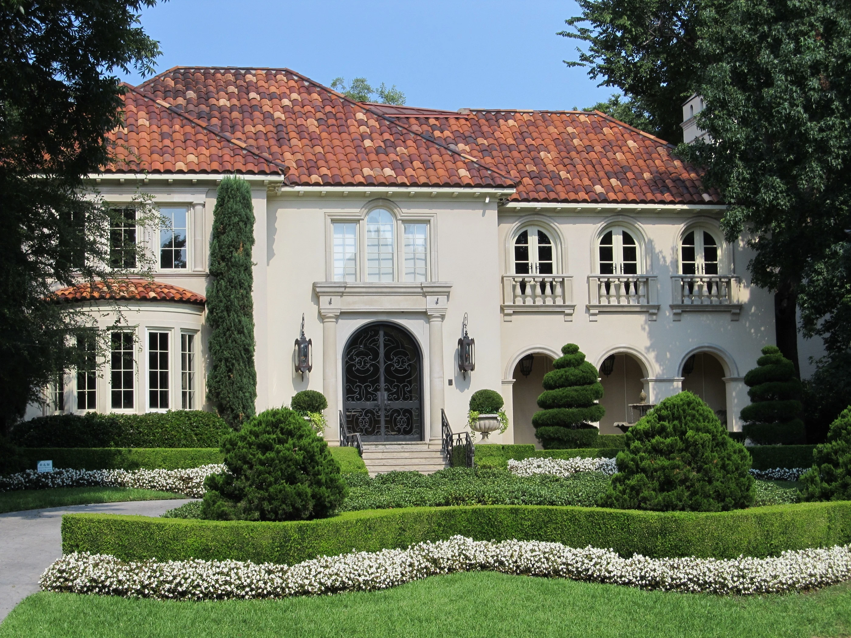 Palace, Manor, Castle